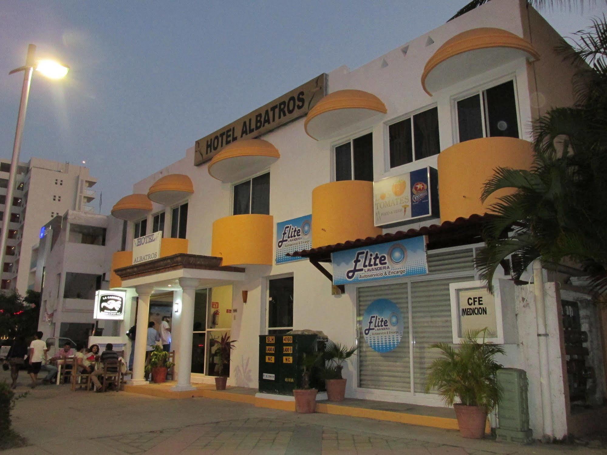 Hotel Albatros Manzanillo Eksteriør bilde