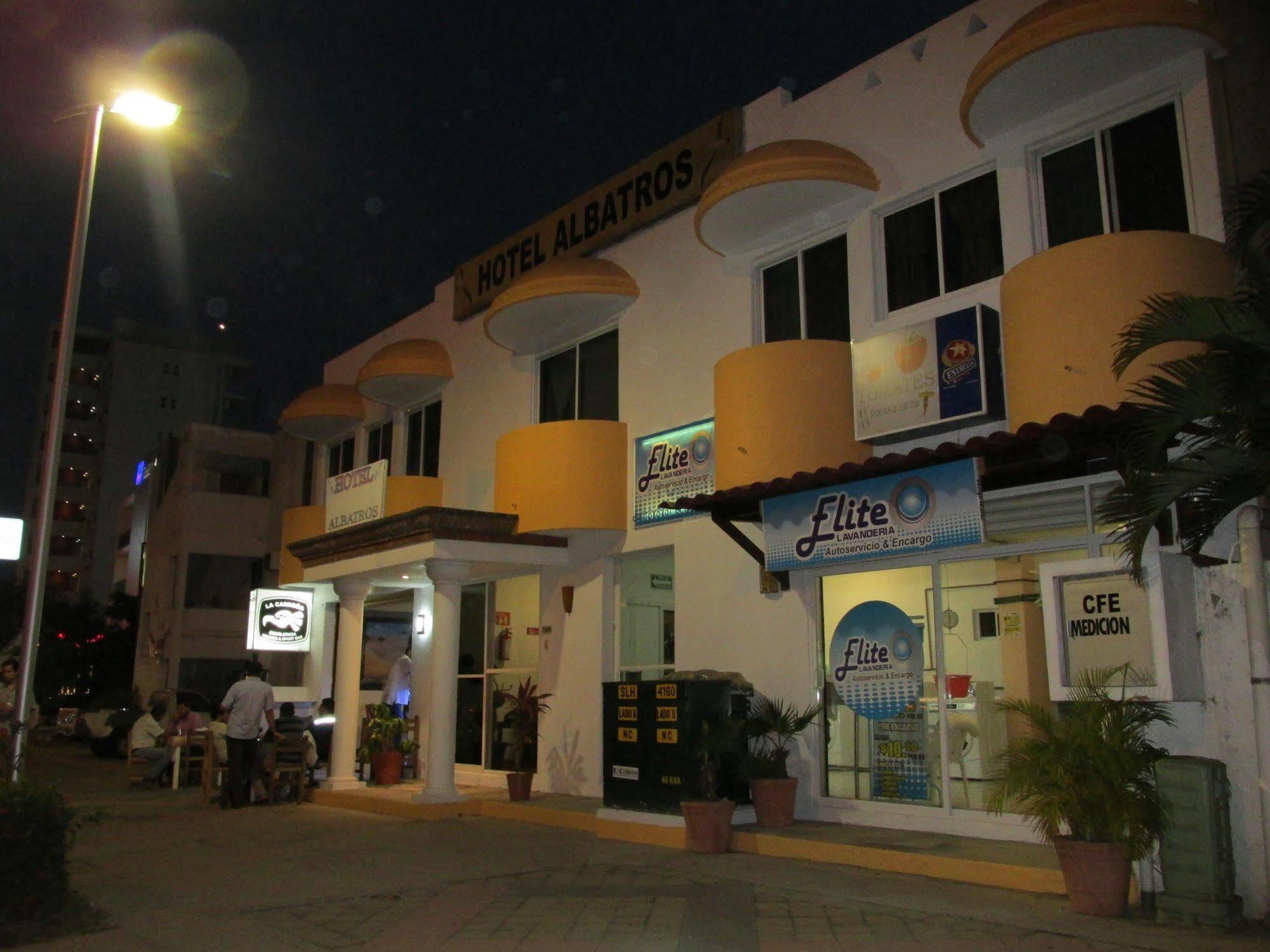 Hotel Albatros Manzanillo Eksteriør bilde