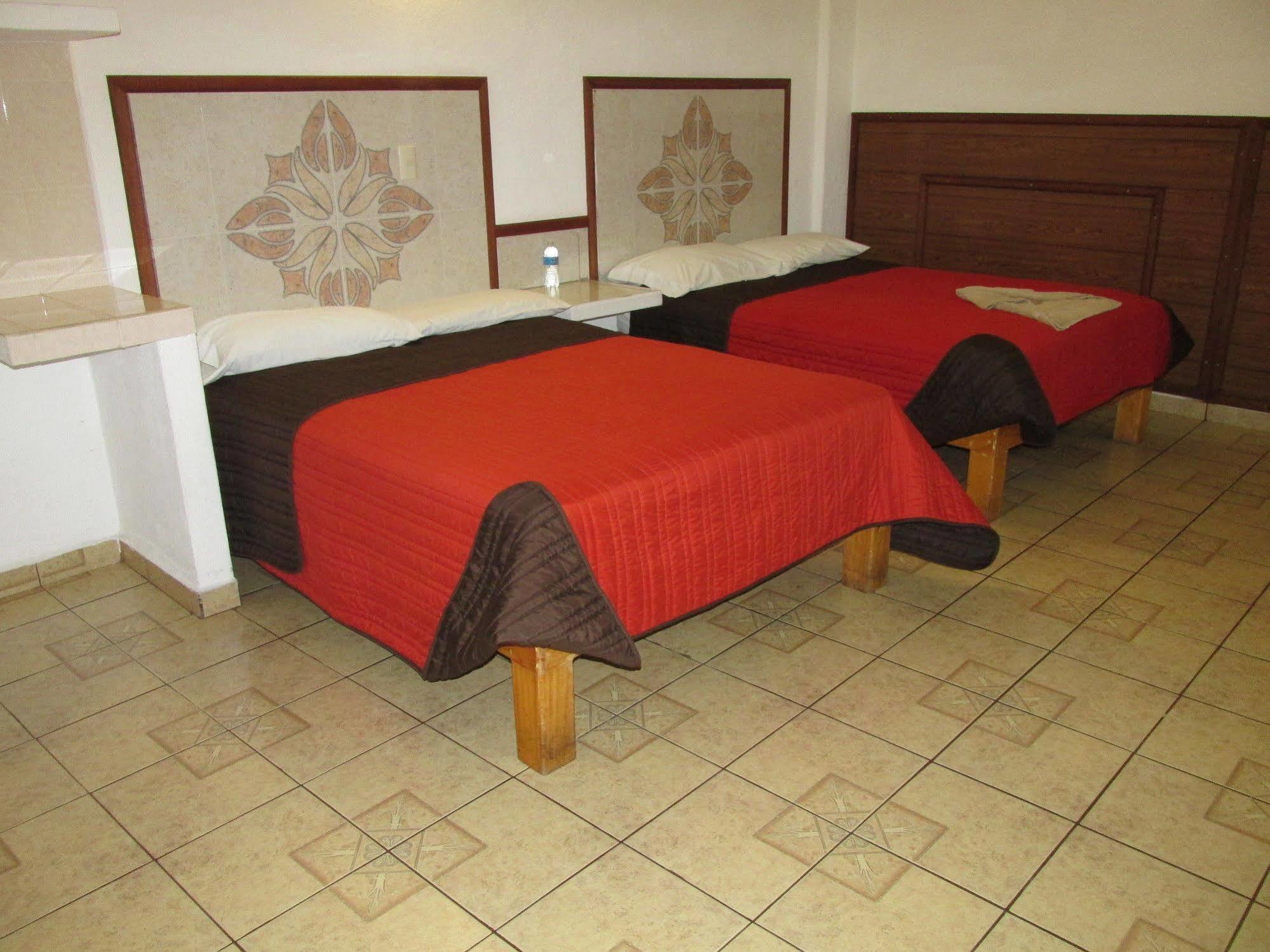 Hotel Albatros Manzanillo Eksteriør bilde