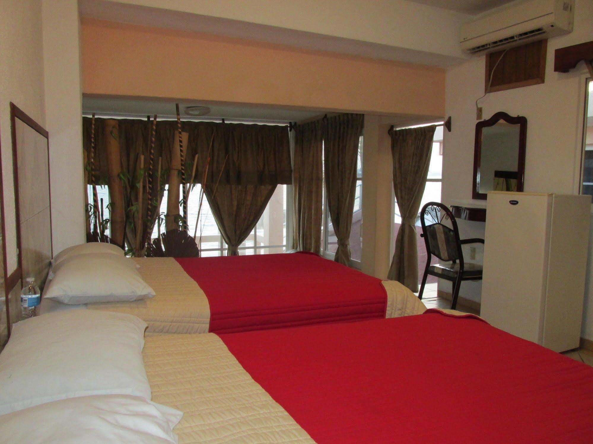 Hotel Albatros Manzanillo Eksteriør bilde